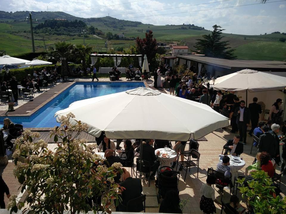 Al Settimo Cielo Aparthotel Montenero di Bisaccia Bagian luar foto